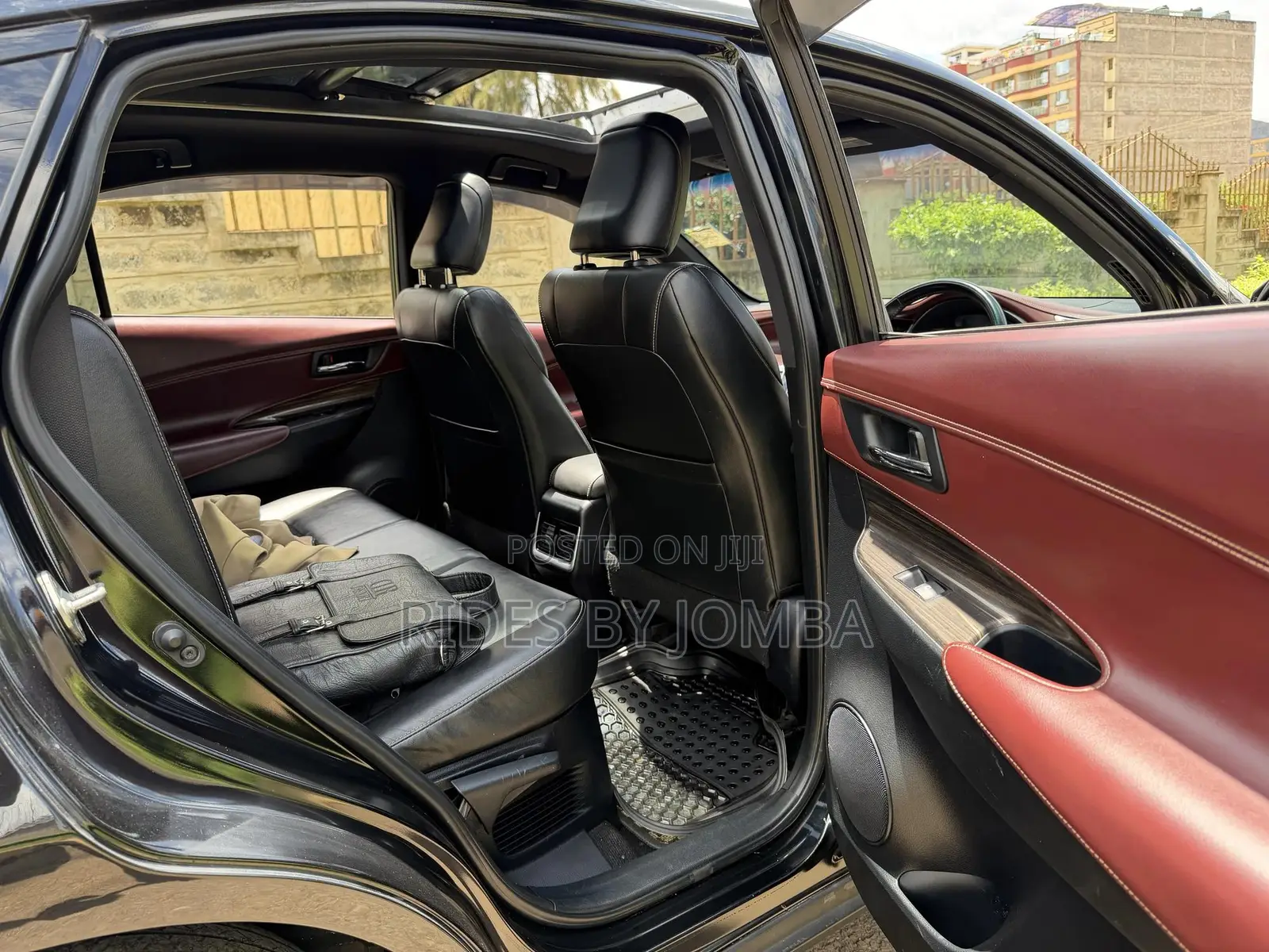 Toyota Harrier 2.0 4WD 2015 Black
