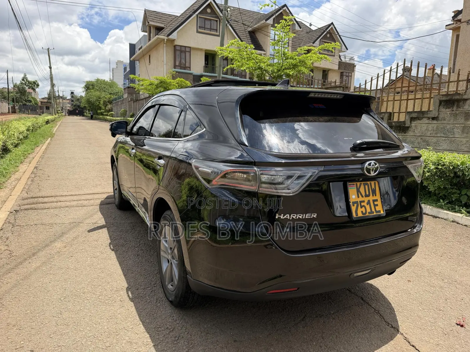 Toyota Harrier 2.0 4WD 2015 Black