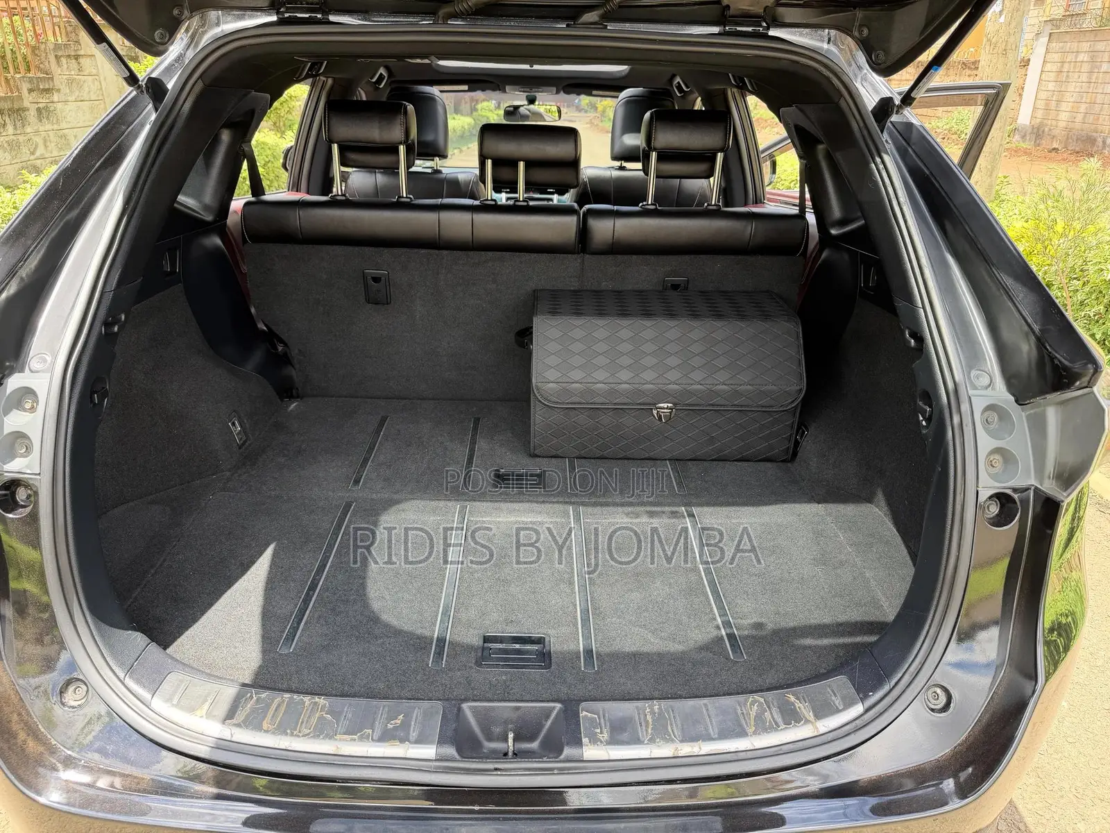 Toyota Harrier 2.0 4WD 2015 Black