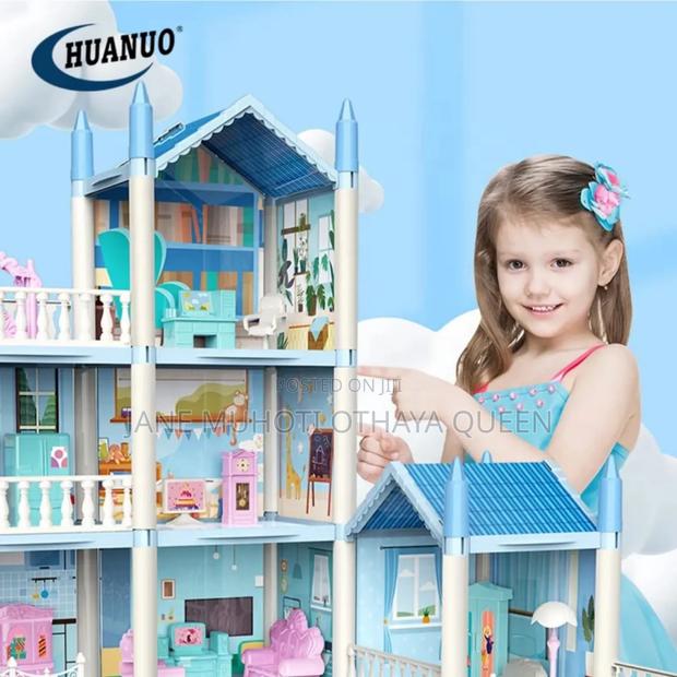 *213pcs Doll House - thumbnail 2
