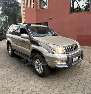 Toyota Land Cruiser Prado 3.0 D-4D 5dr 2005 Gold
