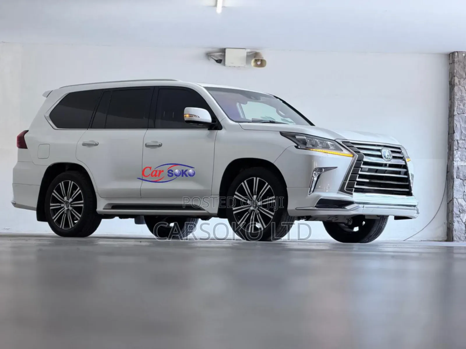 Lexus LX 570 AWD 2018 Pearl