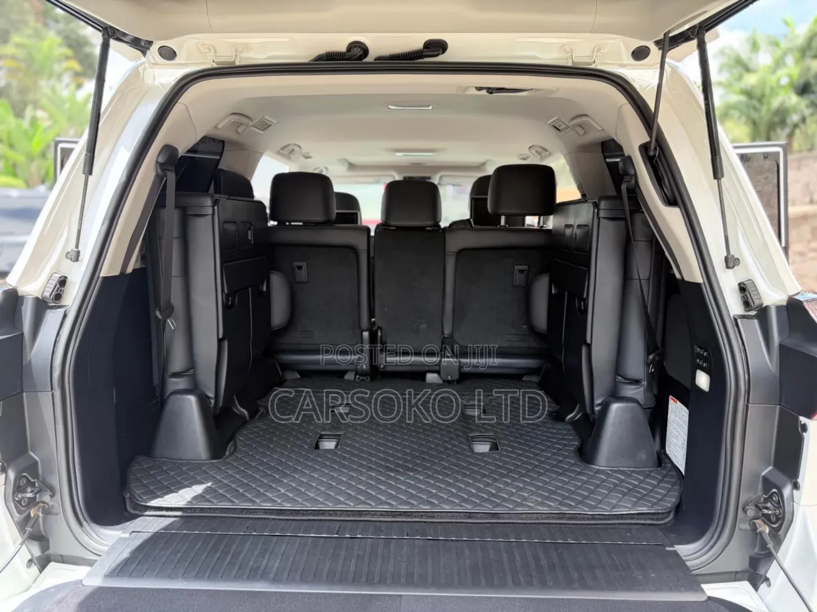 Lexus LX 570 AWD 2018 Pearl