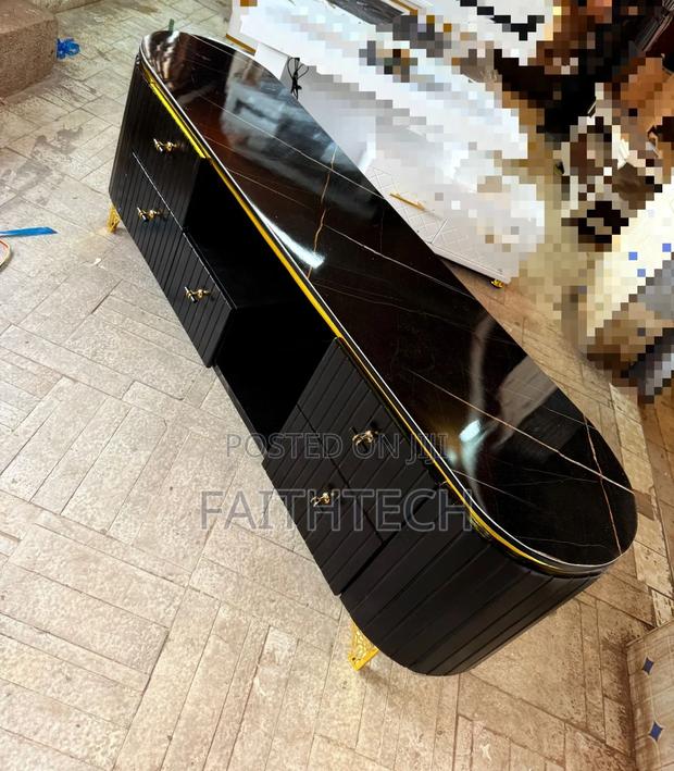 Black Round Tv Stand