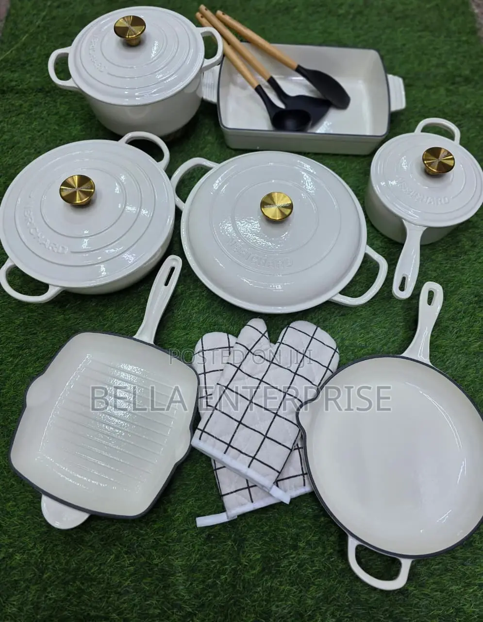 Available 12 PCS Enamel Cast Iron Cooking Pots With 3 Silicone Spoons