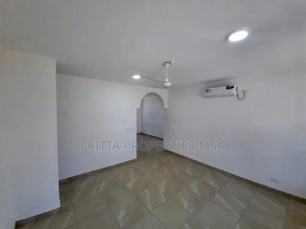 4bdrm Villa in Affluent Nyali for rent - thumbnail 10