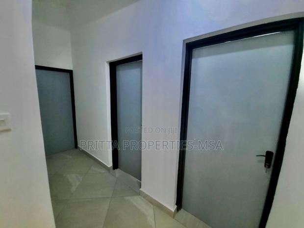 4bdrm Villa in Affluent Nyali for rent - thumbnail 11