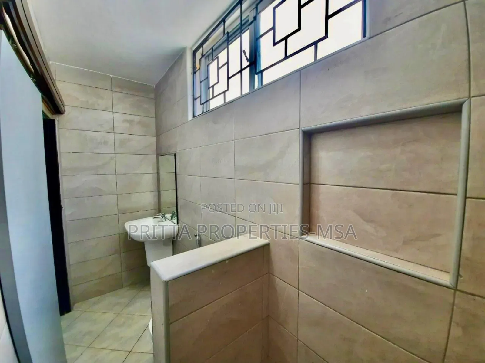 4bdrm Villa in Affluent Nyali for rent