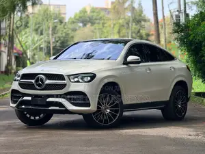 New Mercedes-Benz GLE-Class 2021 White