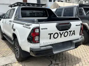 Toyota Hilux 2019 Pearl
