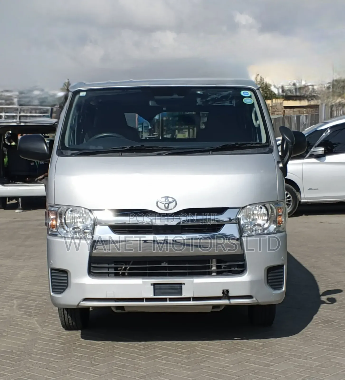 Toyota HiAce 2019 Silver