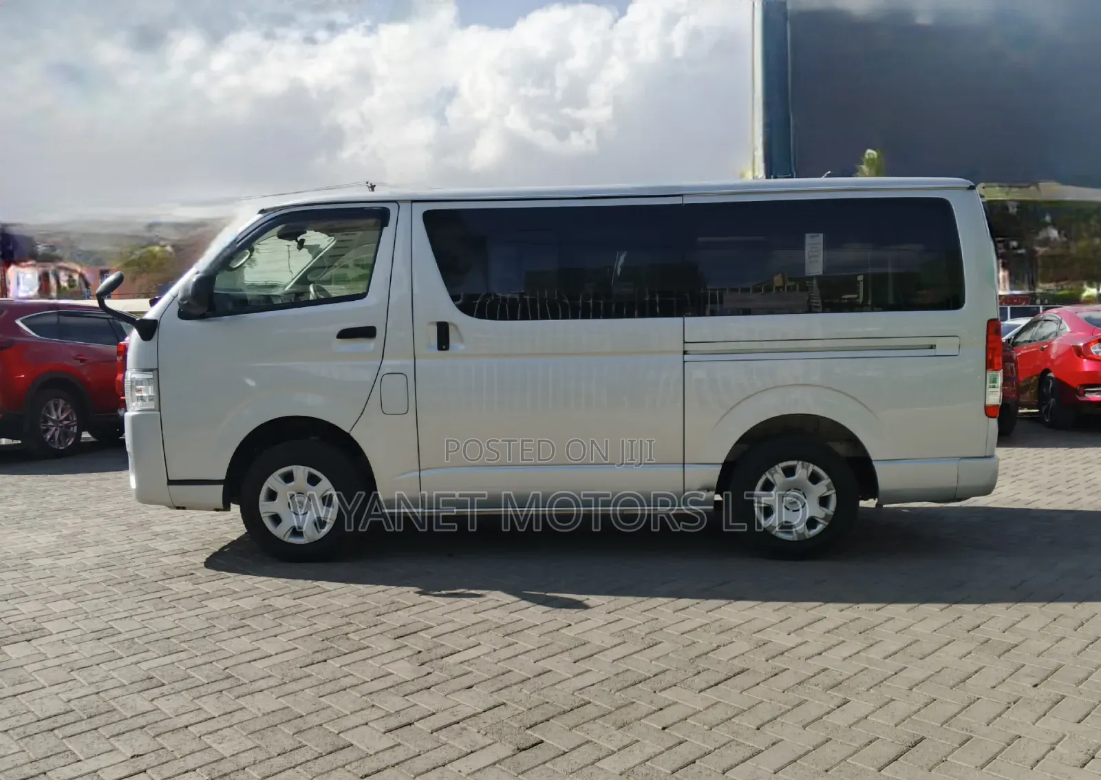 Toyota HiAce 2019 Silver