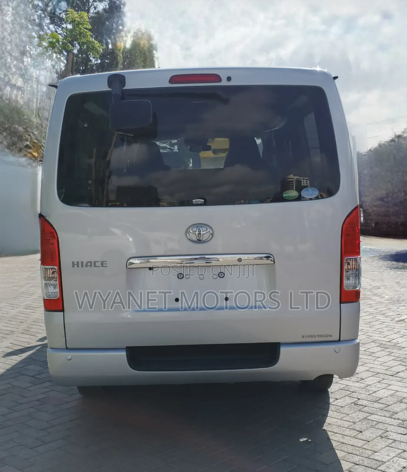 Toyota HiAce 2019 Silver