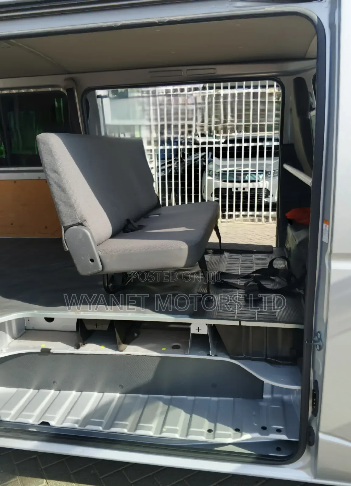 Toyota HiAce 2019 Silver