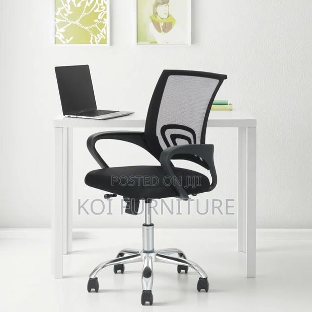 Office Chairs; Swivel Mesh Fabric Executive Chair