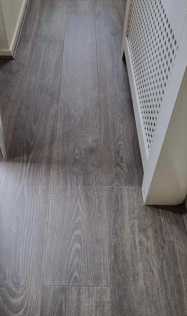 Dryback Vinyl Flooring – Strong Modern Floor Solution - main view