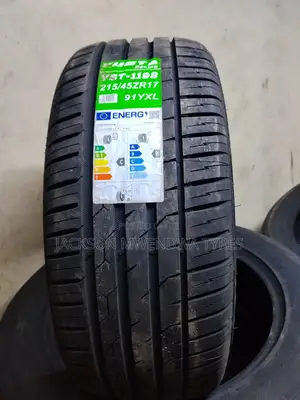 215/45rz17 Yusta Tyre