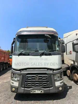 Renault T460 Prime Mover Year 2015 Diesel Local Automatic Drive