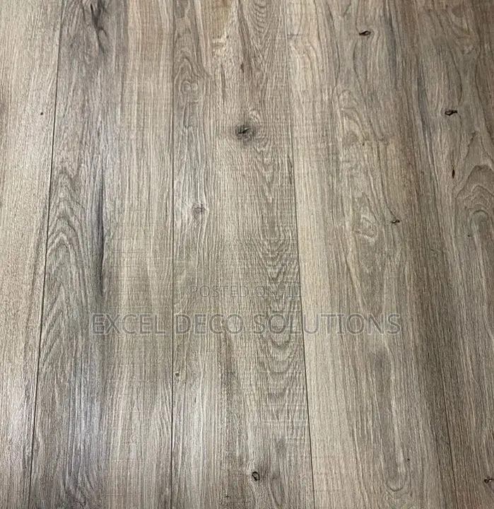 Vinyl Plank Flooring – Best for Modern Interior Design