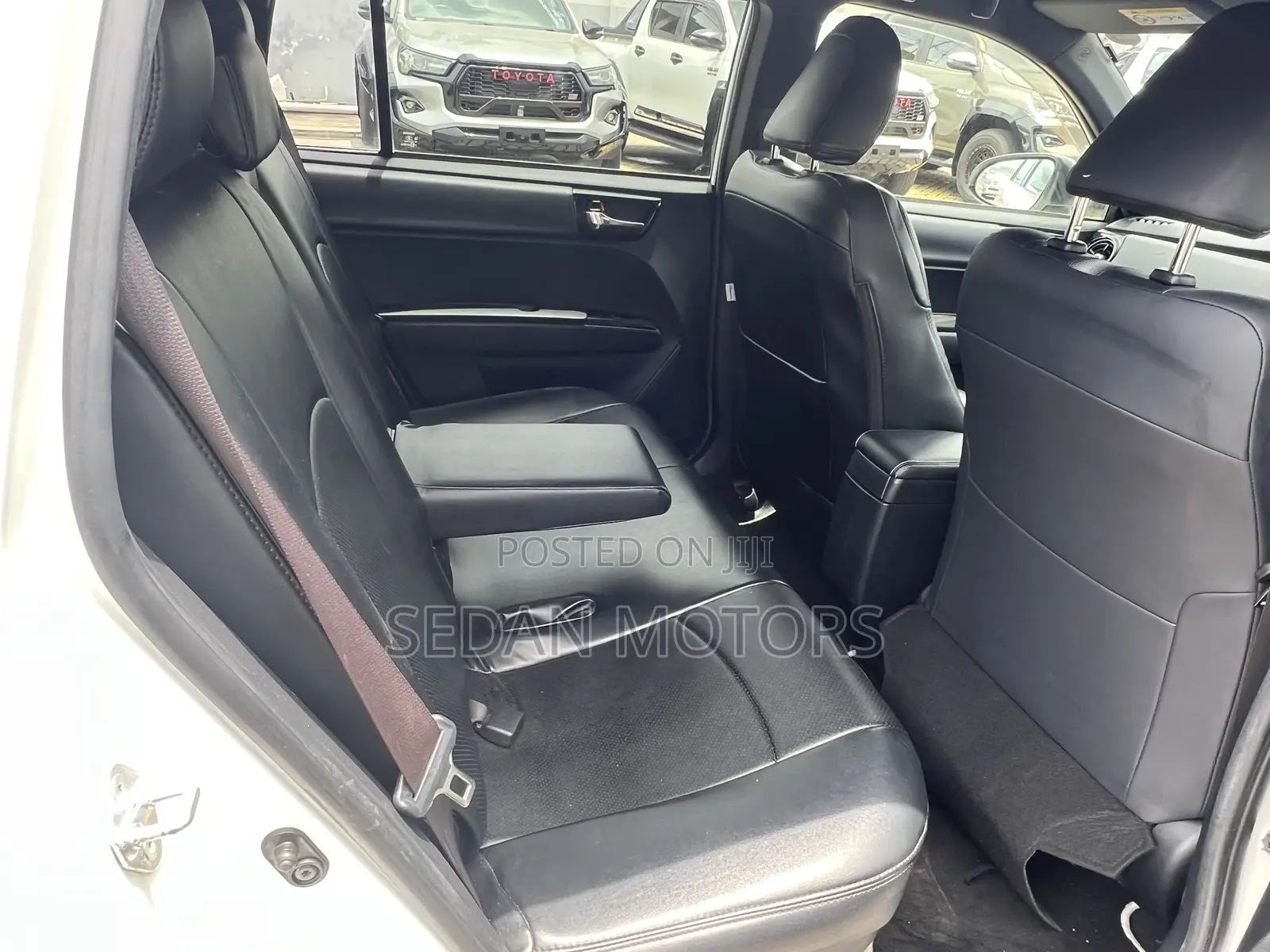 Toyota Corolla Fielder 2019 Off white