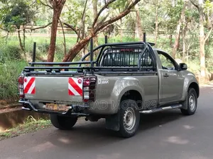 Isuzu D-MAX 2019 Silver