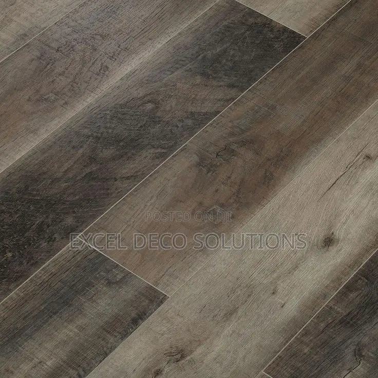 Vinyl Planks Flooring – Strong and Stylish Finish