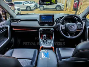 Toyota RAV4 Adventure AWD 2020 Green