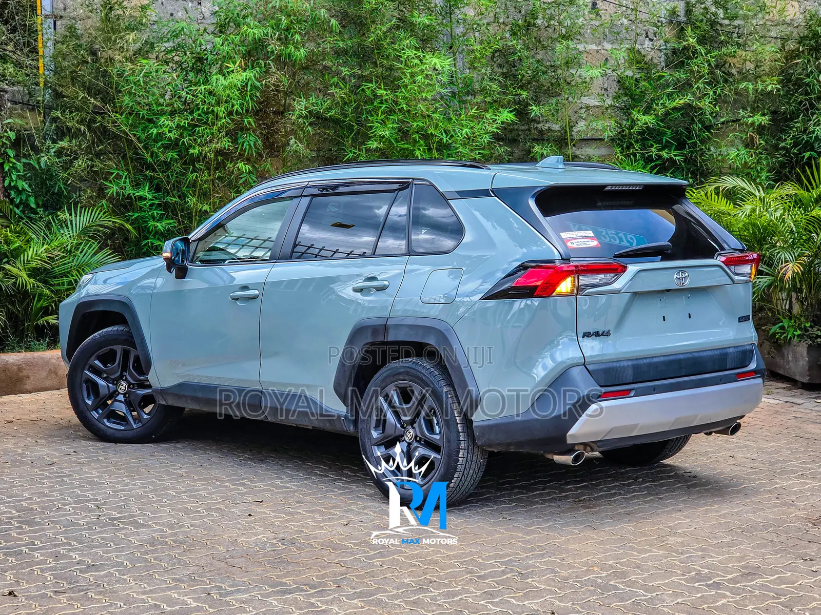 Toyota RAV4 Adventure AWD 2020 Green