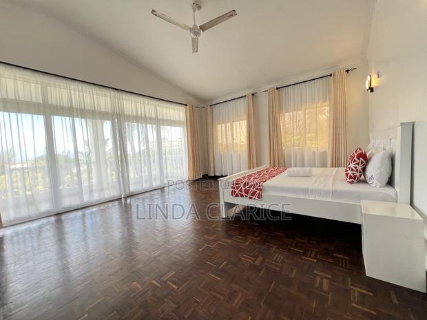 8 Bedroom Villa in Nyali - thumbnail 7