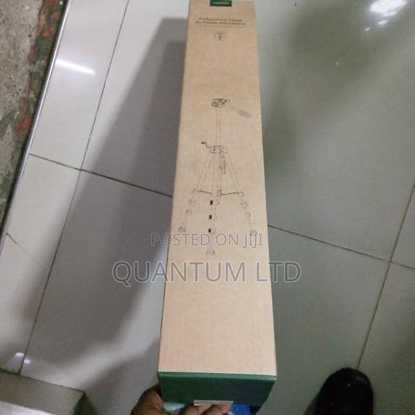 Ugreen Selfie Stick Tripod With Bluetooth Remote - Lp680