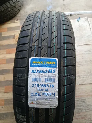 Maxtrek 215/65r16