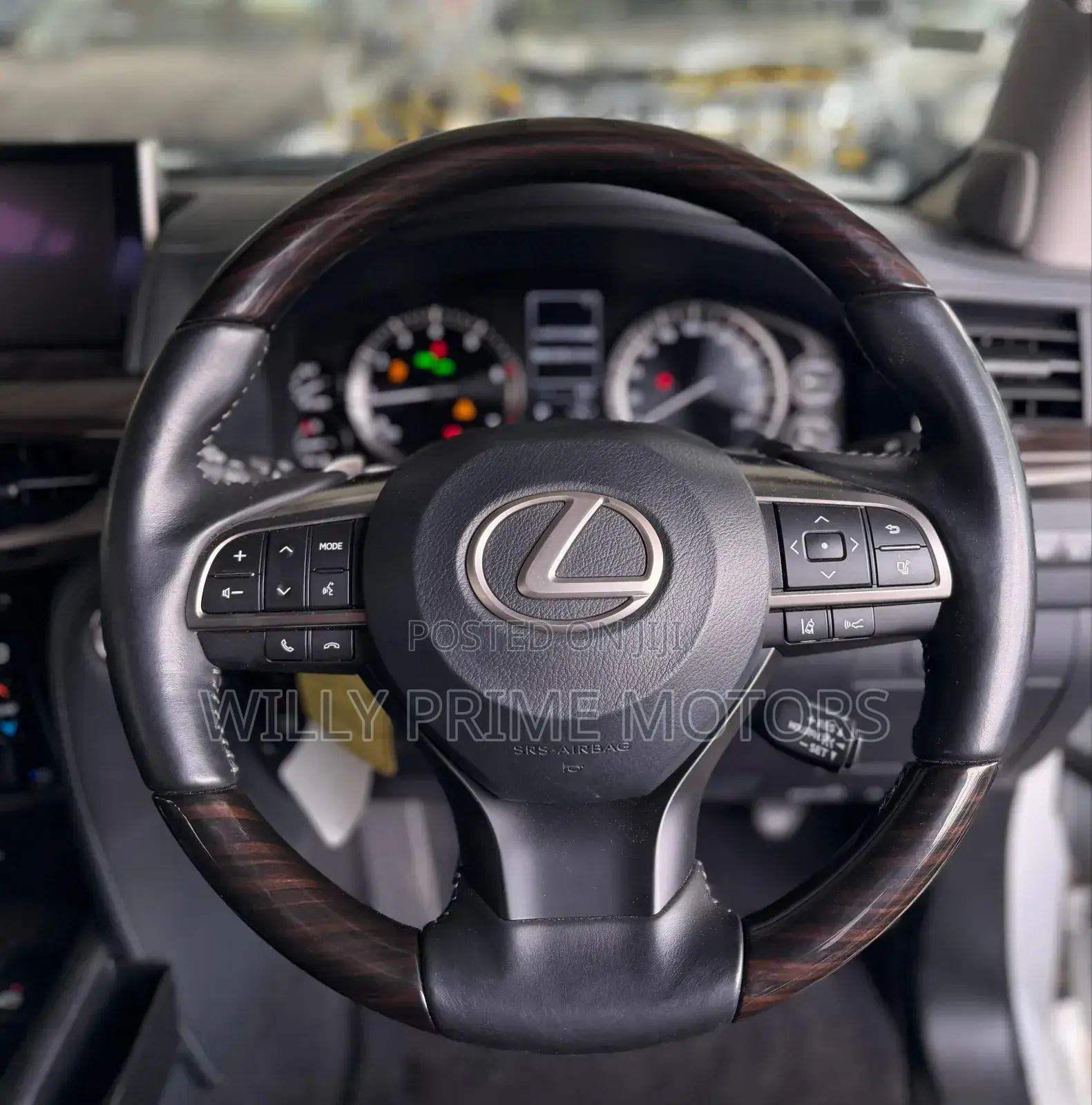 Lexus LX 570 AWD 2019 Whtie
