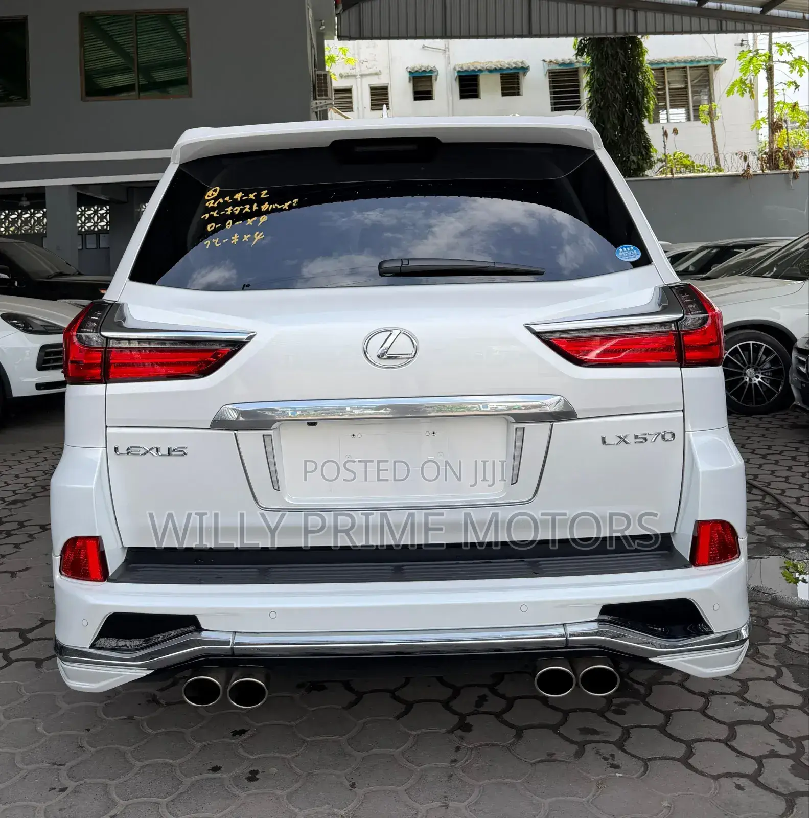 Lexus LX 570 AWD 2019 Whtie