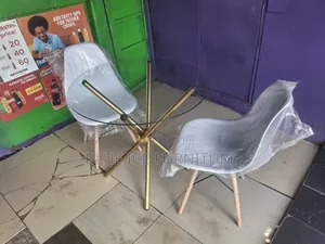 Transparent Glass Table Ans Eames Chair