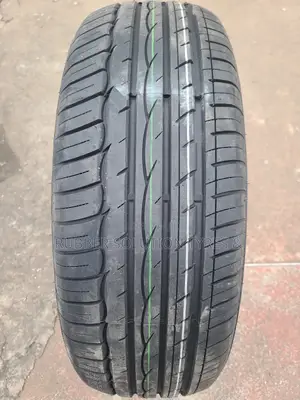 225/55r19 Comforser Tires 103 W Cf710