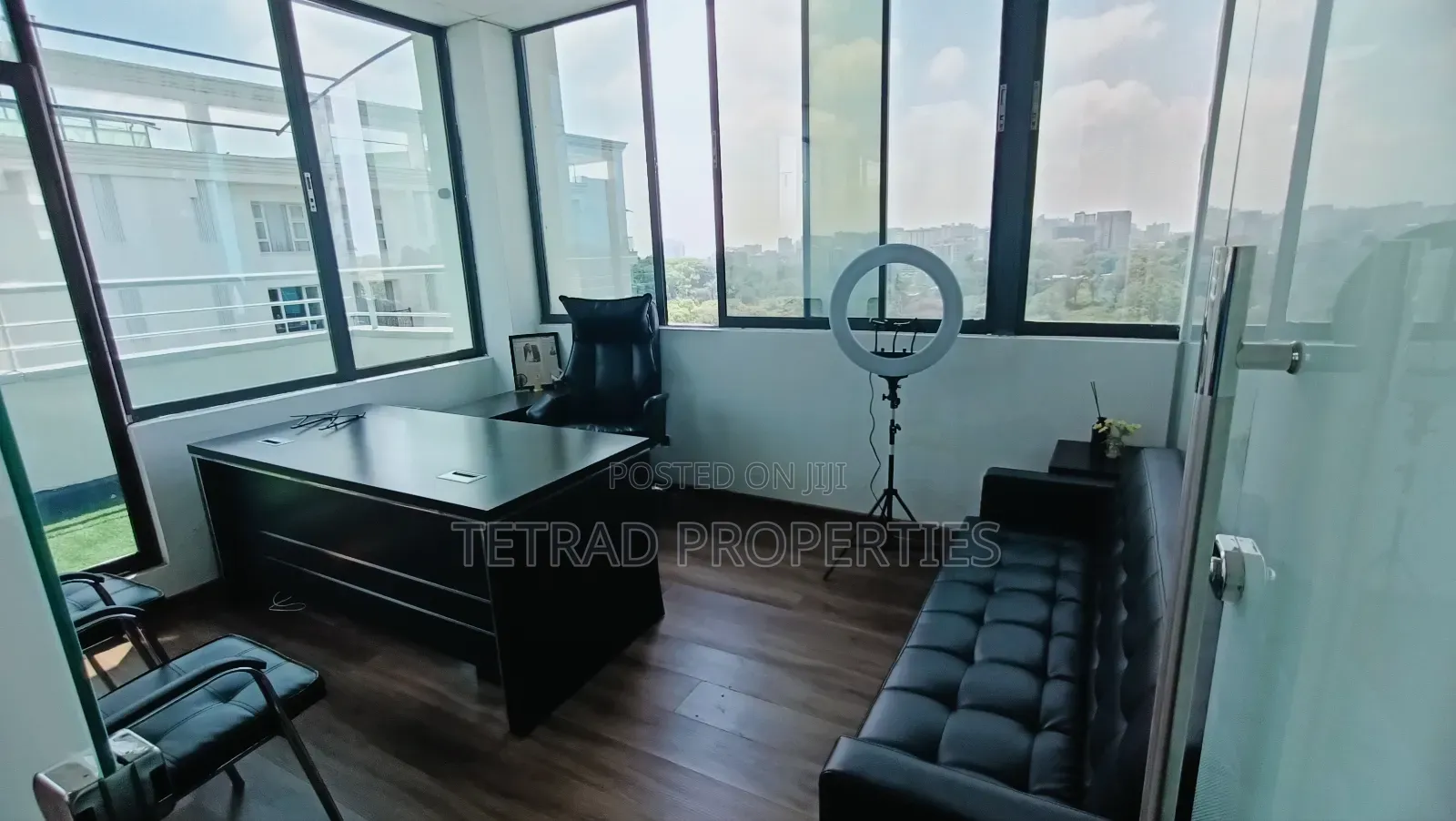 4 People Executive Furnished Office in Parklands ( All Inclusive)