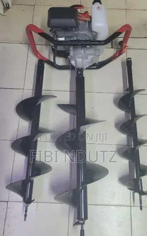 Earth Auger 4 Stroke Engine/Farm Machinery