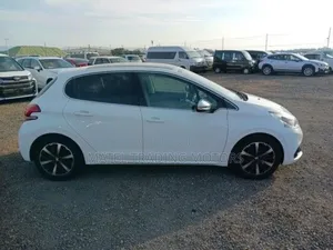 Peugeot 208 2018 White