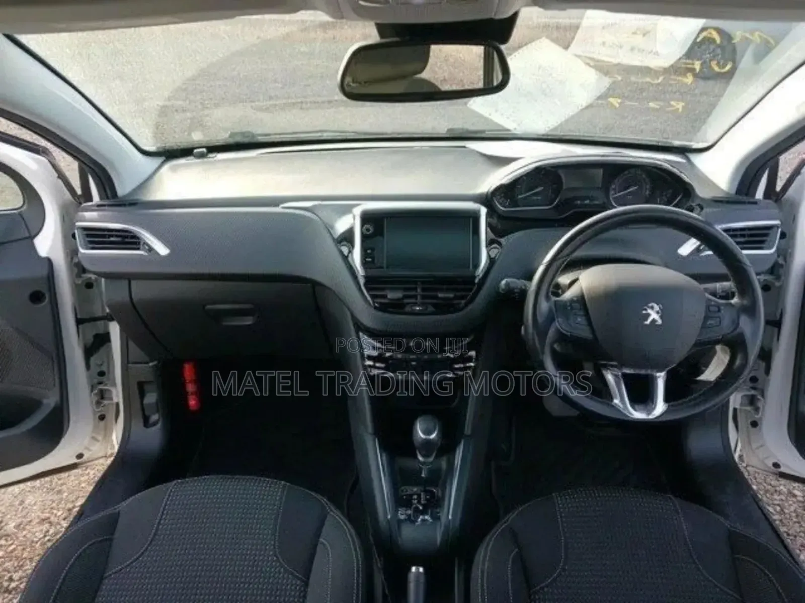 Peugeot 208 2018 White