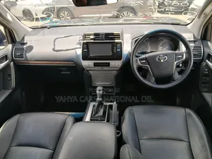 Toyota Land Cruiser Prado 2.7 2019 Black
