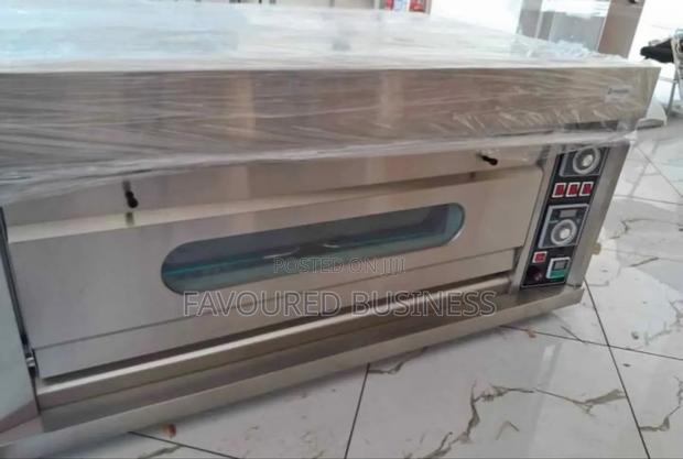 Commercial Oven 1desk 2 Tray/ Industial Oven - main view