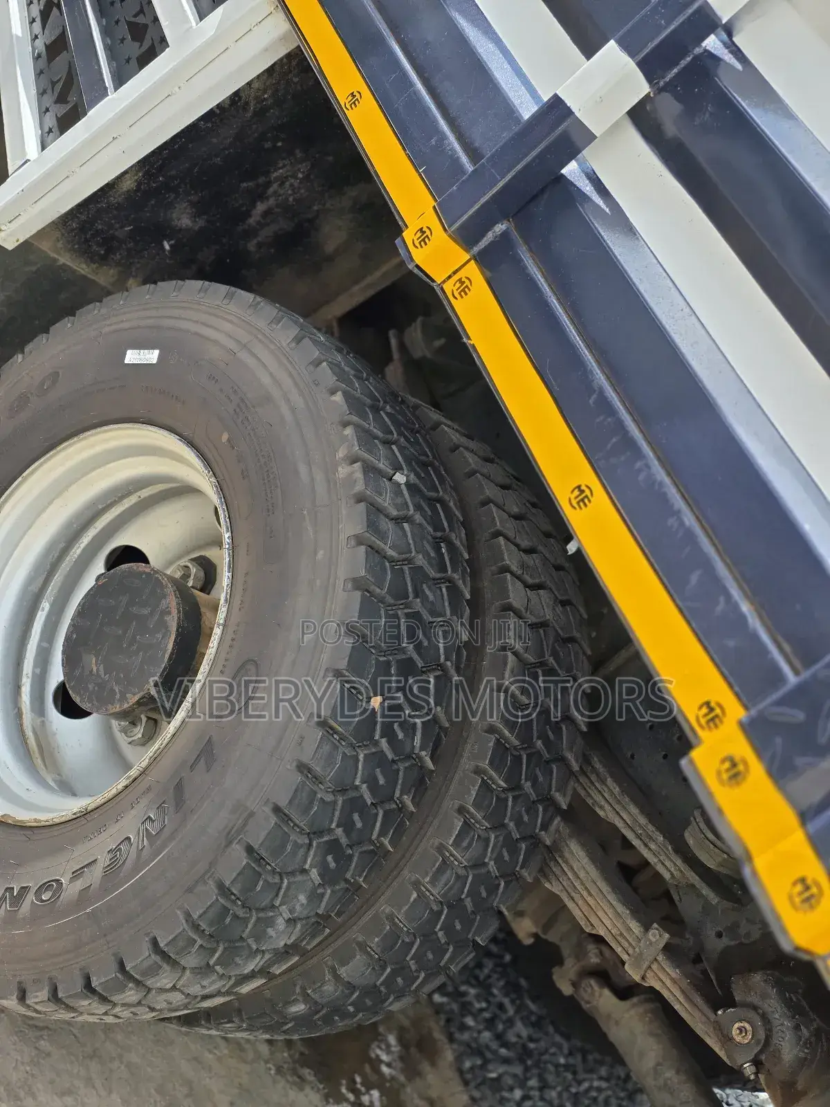 Hino Truck