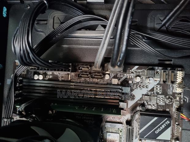 Gigabyte Motherboard and I5-8500 Combo - thumbnail 3