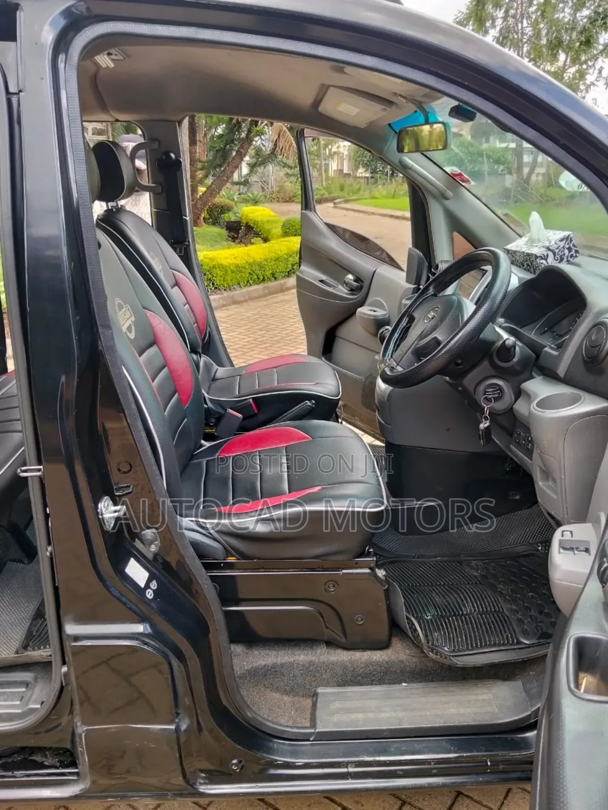 Nissan NV200 2014 Black