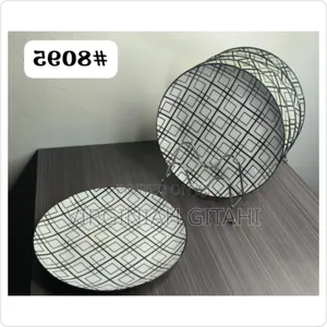 *Dinner Plates a Set of 6pcs.