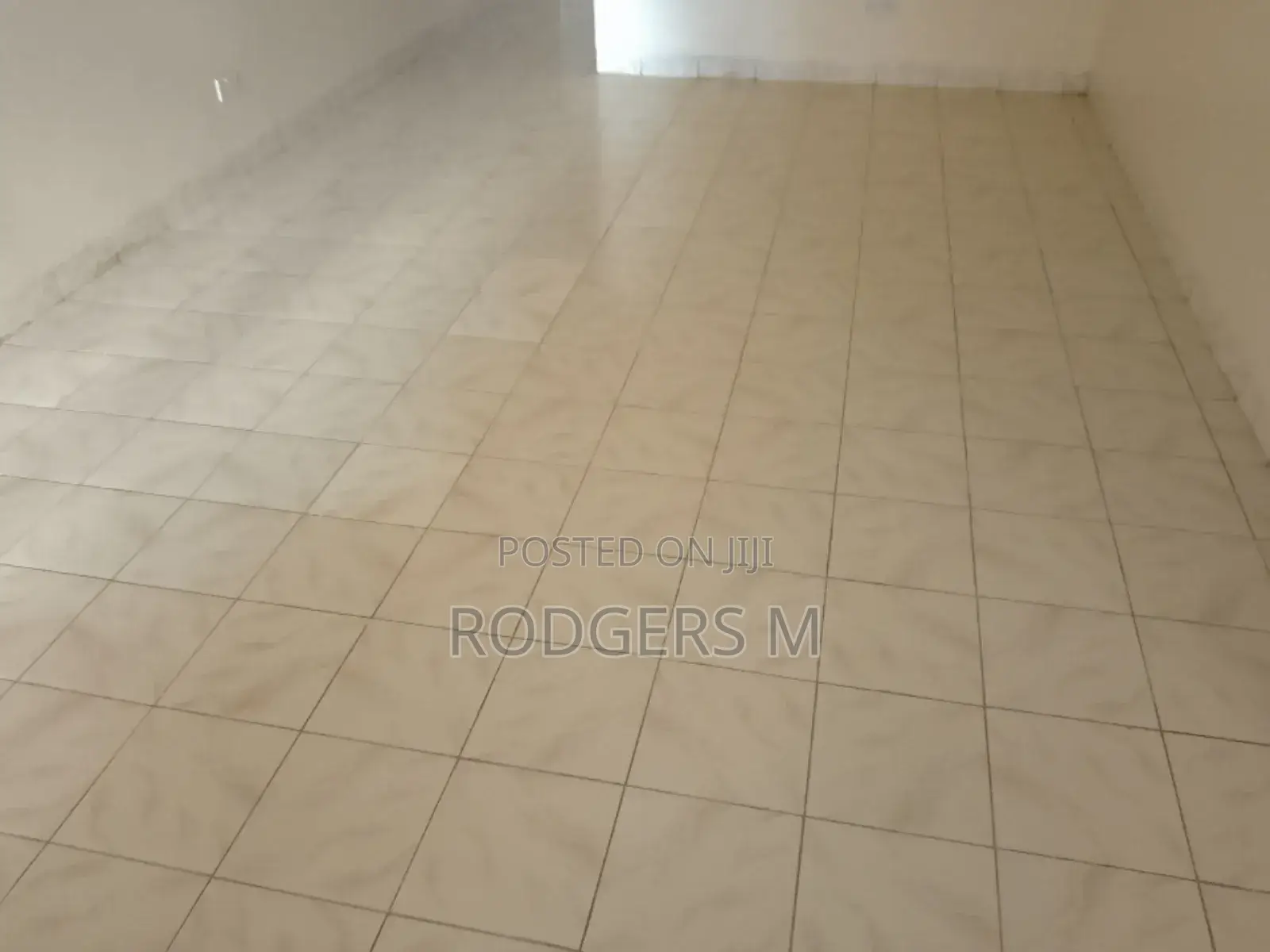 3bdrm Apartment in State House Area for rent