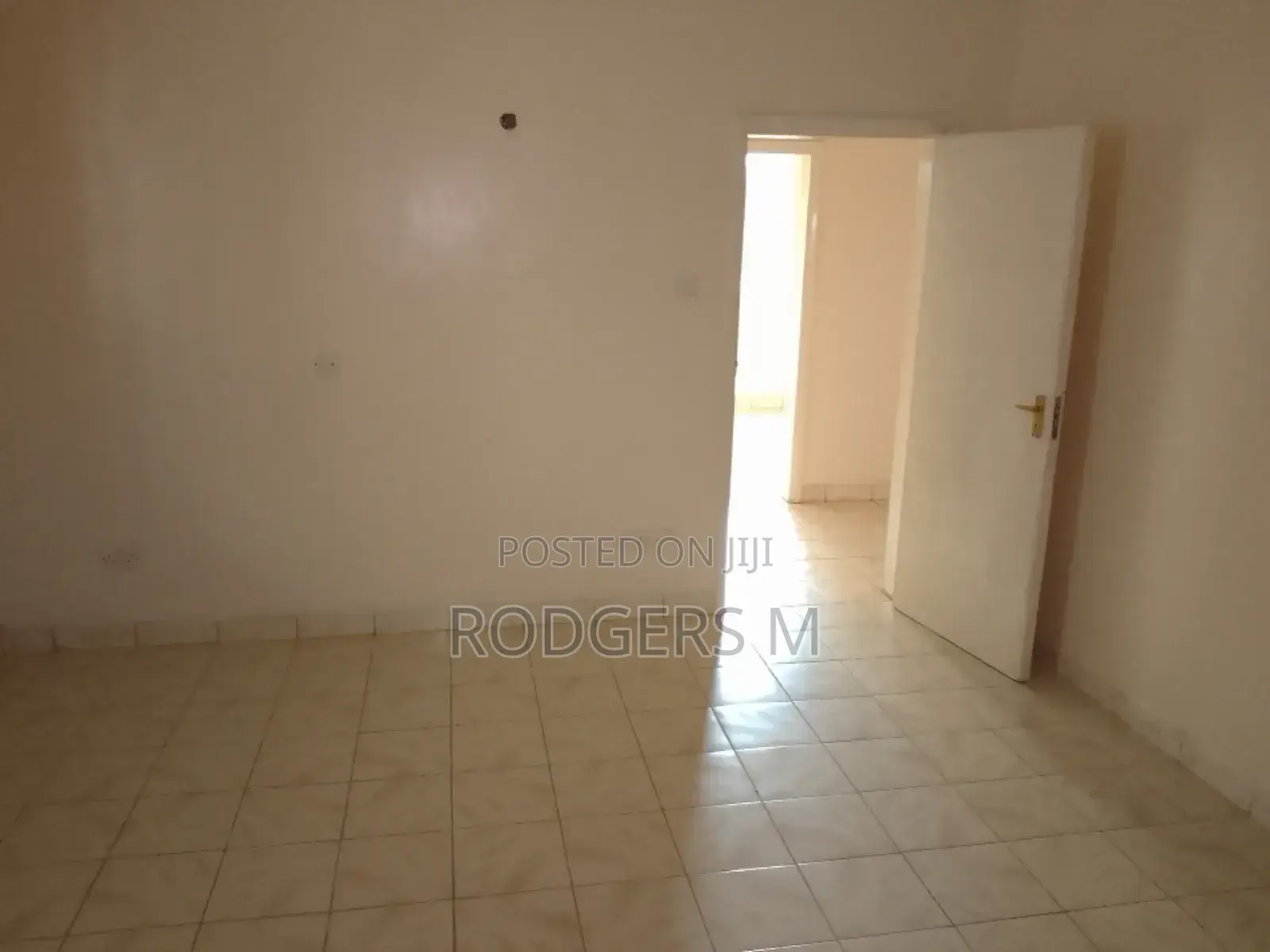 3bdrm Apartment in State House Area for rent