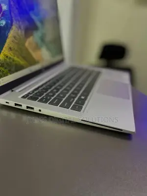 Laptop HP EliteBook 830 G8 16GB Intel Core i7 SSD 512GB
