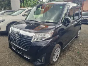 Toyota Roomy 2018 Black