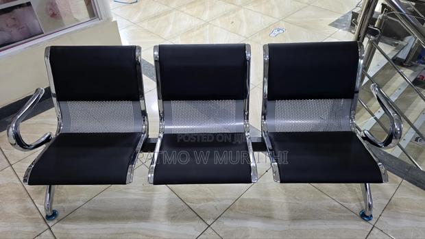 Waiting Bench |3-Seater Metallic Reception Padded
